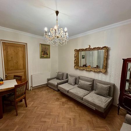 Апартаменты Cozy And Center Тбилиси Экстерьер фото